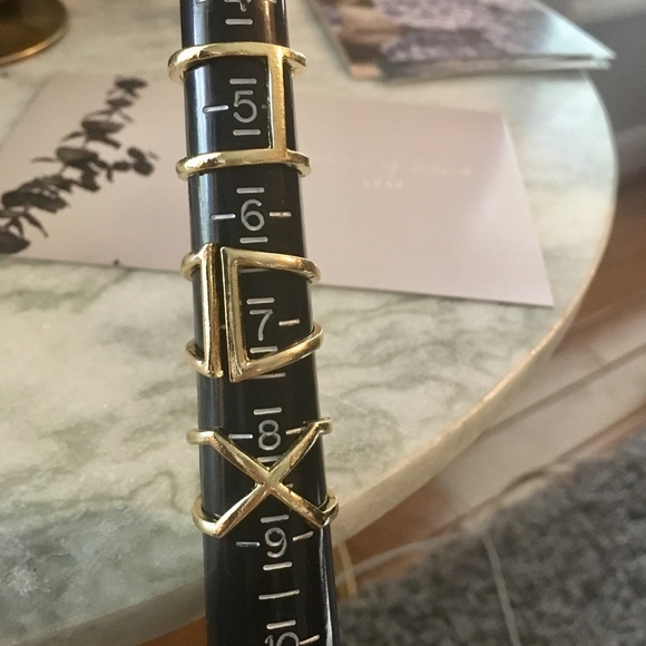 Reflective Gold 5-Piece Geometric Chic Ring Set - Picture 7 of 8